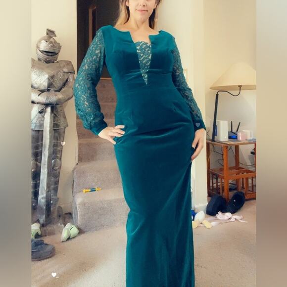 Handmade emerald Velvet Gown with Lace Sleeves - Picture 1 of 3
